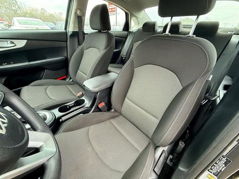 Used 2024 Kia Forte LXS image 15