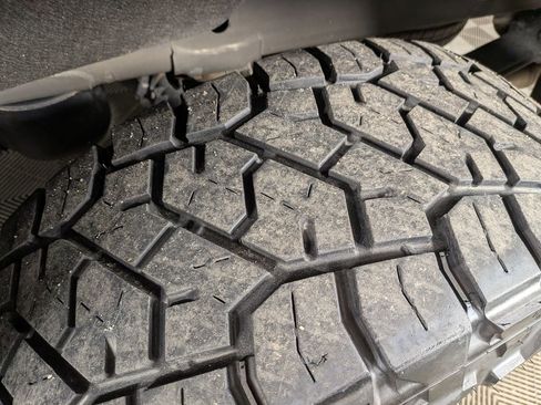 Used 2023 GMC Sierra 1500 AT4 w/ AT4 Premium Package image 15