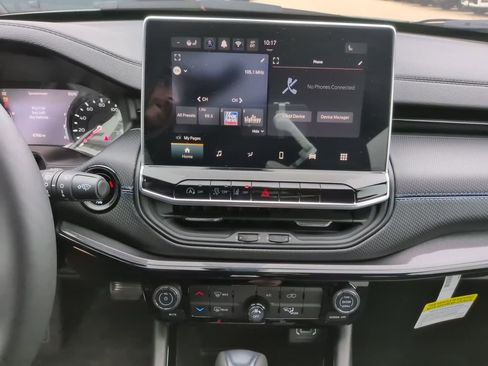 New 2026 Jeep Compass Latitude AWD/4WD image 27