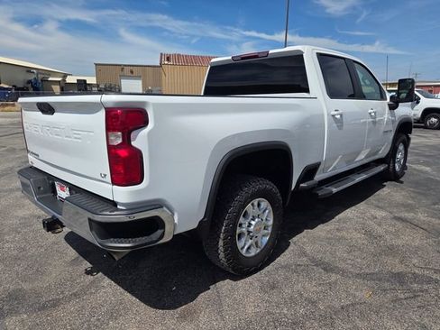 Used 2023 Chevrolet Silverado 2500 LT w/ Convenience Package AWD/4WD image 3