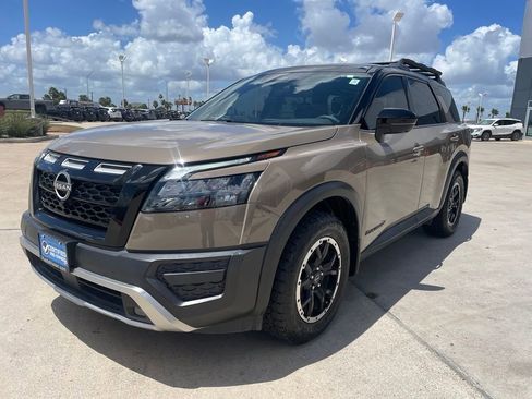 Certified 2024 Nissan Pathfinder Rock Creek AWD/4WD image 3