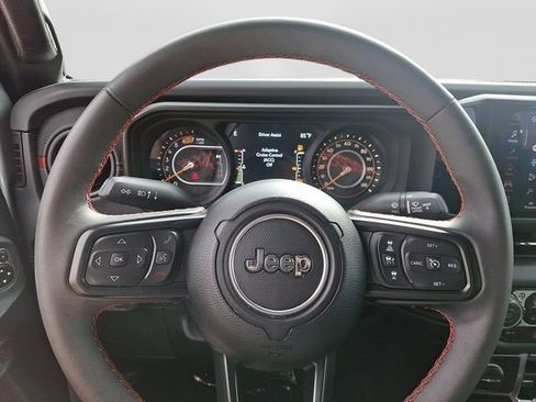 Used 2024 Jeep Wrangler Unlimited Rubicon w/ Safety Group AWD/4WD image 20
