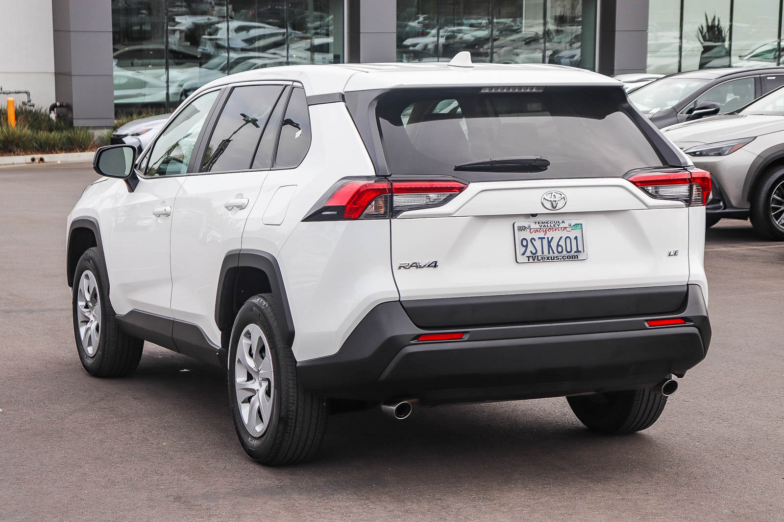 Used 2025 Toyota RAV4 LE FWD image 4