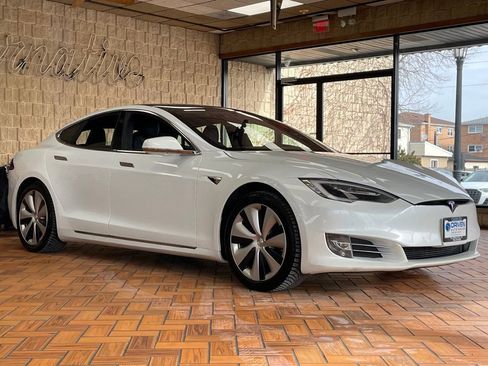 Used 2020 Tesla Model S Long Range Plus image 8