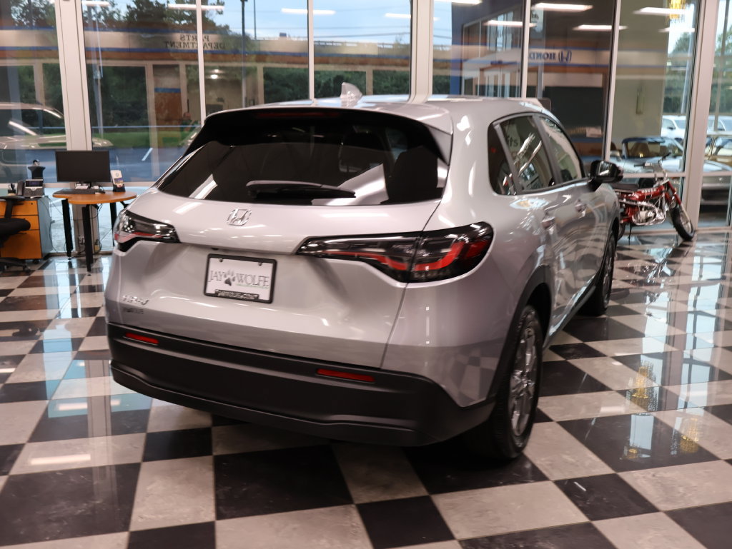 New 2027 Honda HR-V LX image 7