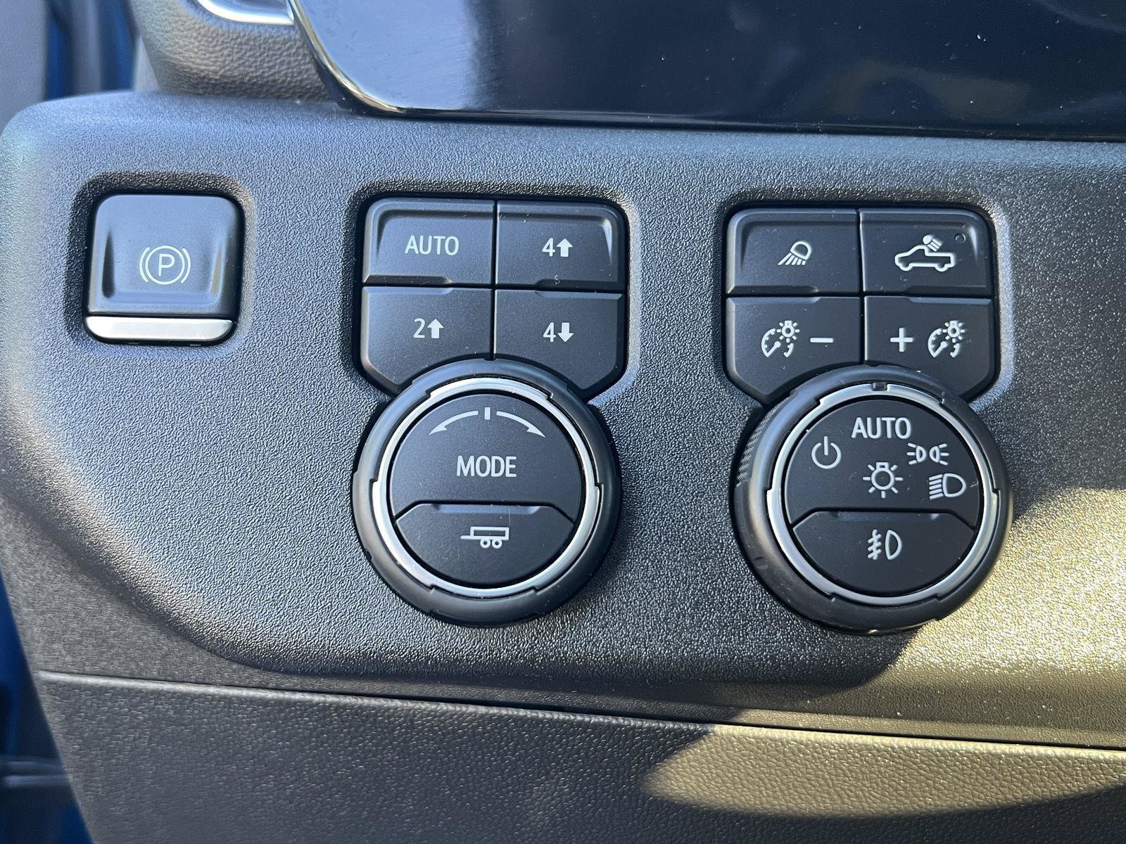 Used 2022 Chevrolet Silverado 1500 RST AWD/4WD image 26