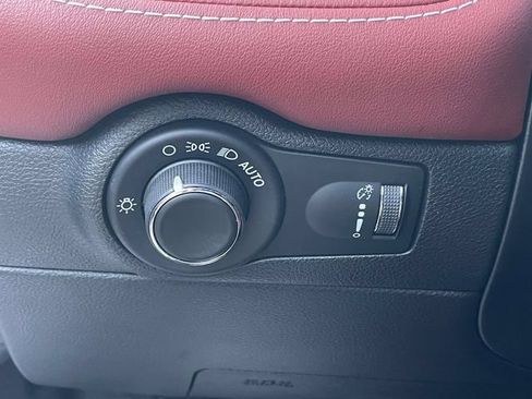 Used 2021 Dodge Durango SRT Hellcat w/ Premium Interior Group AWD/4WD image 21
