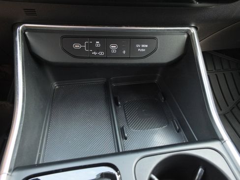 Used 2025 Kia Carnival SX Prestige image 30