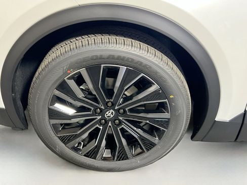 New 2026 Toyota C-HR AWD/4WD image 13
