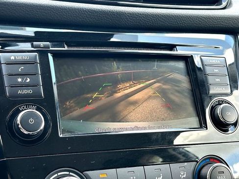 Used 2021 Nissan Rogue Sport S FWD image 14