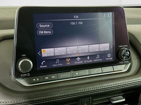 Used 2024 Nissan Rogue SV image 21