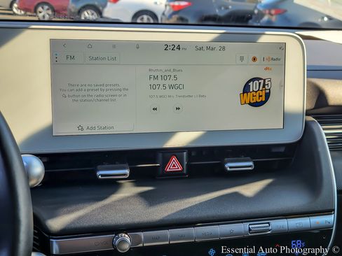 Used 2024 Hyundai Ioniq 5 SEL image 21