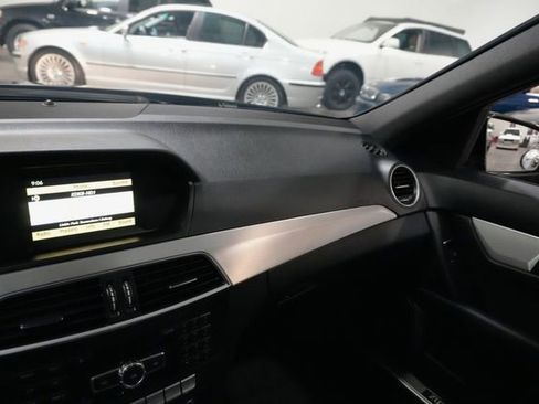 Used 2012 Mercedes-Benz C 250 Sedan image 23