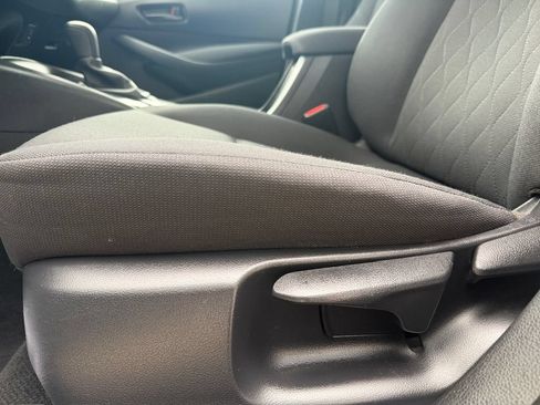 Used 2024 Toyota Corolla LE FWD image 13