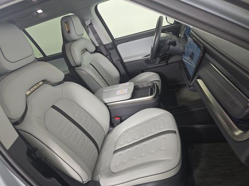 Used 2024 Rivian R1S Adventure AWD/4WD image 24