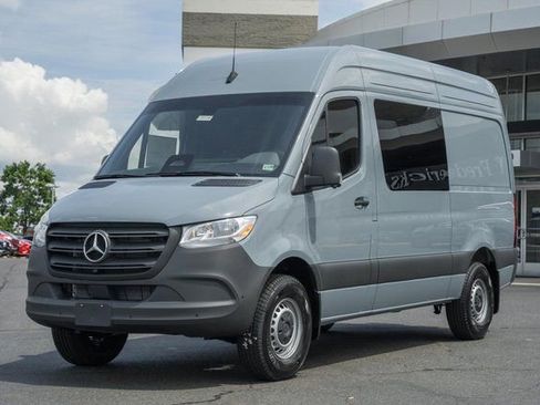 New 2025 Mercedes-Benz Sprinter 2500 image 3