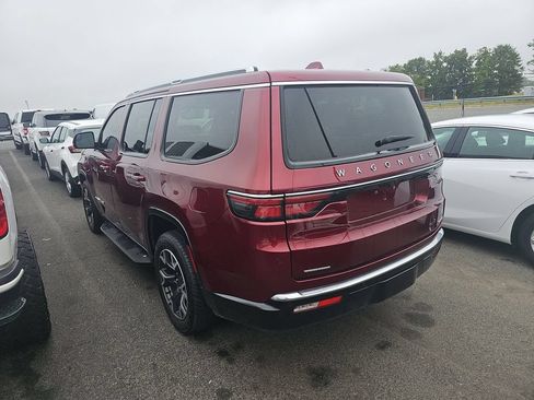 Used 2023 Jeep Wagoneer Series III w/ Preferred Equipment Group AWD/4WD image 7
