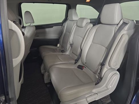 Used 2021 Honda Odyssey Touring image 18