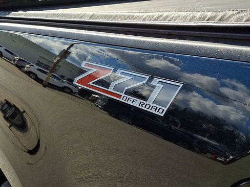 Used 2020 Chevrolet Colorado Z71 image 36