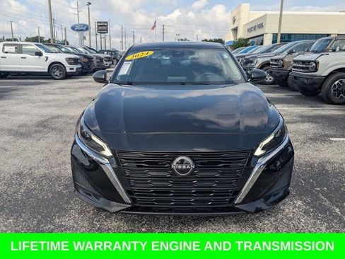 Used 2024 Nissan Altima 2.5 SV FWD image 9