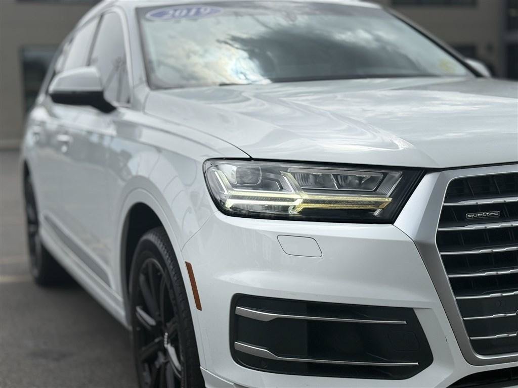 Used 2019 Audi Q7 3.0T Premium Plus w/ Premium Plus Package AWD/4WD image 10