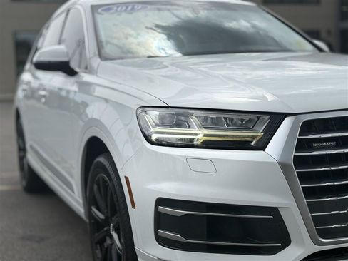 Used 2019 Audi Q7 3.0T Premium Plus w/ Premium Plus Package AWD/4WD image 10