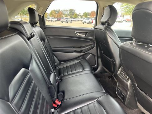 Used 2019 Ford Edge SEL w/ Equipment Group 201A image 14