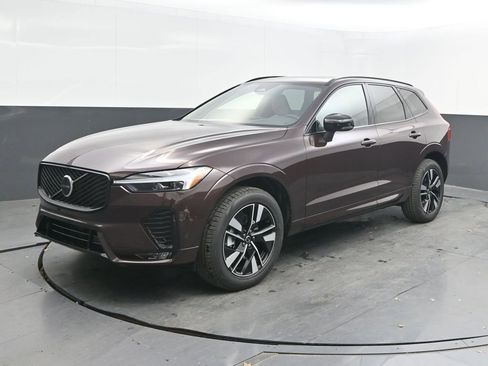 New 2026 Volvo XC60 B5 Core w/ Climate Package AWD/4WD image 1