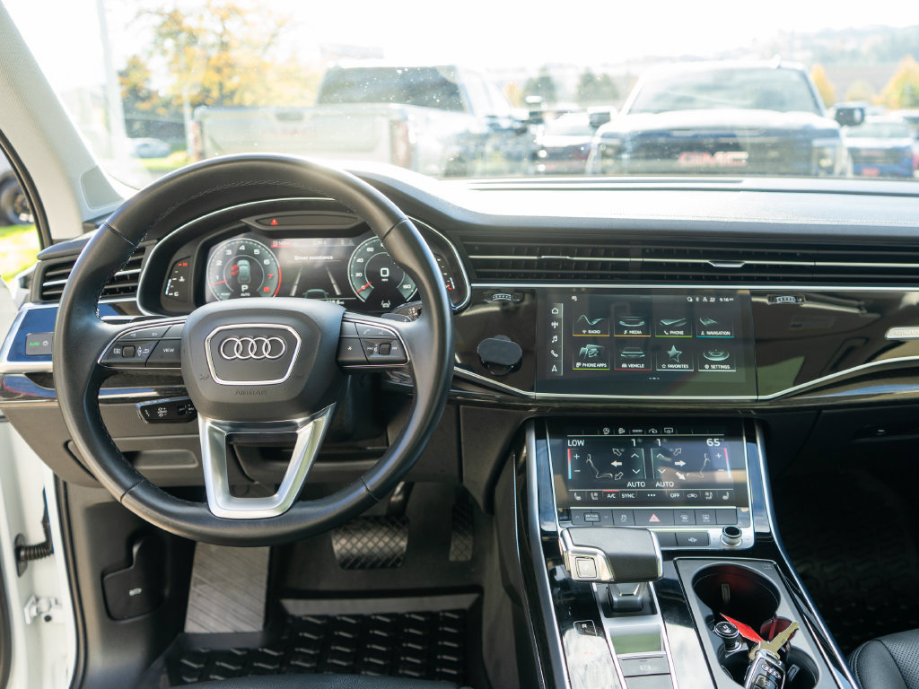 Used 2023 Audi Q7 3.0T Premium Plus AWD/4WD image 17