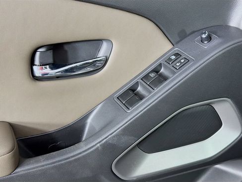 Used 2022 Nissan Frontier SV RWD image 24