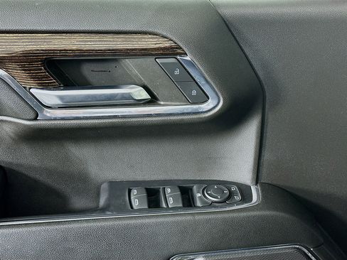 Used 2024 GMC Sierra 1500 Elevation image 15