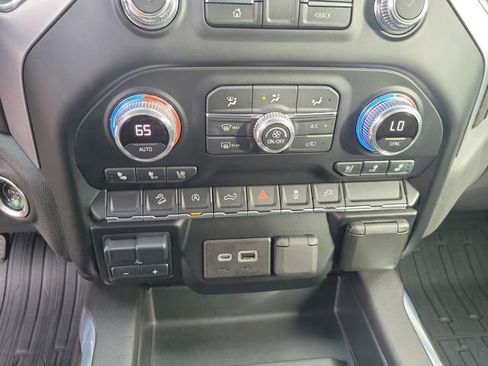 Used 2020 GMC Sierra 1500 SLT w/ SLT Premium Package image 21