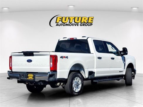 Certified 2024 Ford F250 XLT image 4