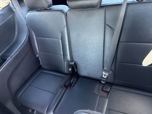 Used 2025 Chevrolet Traverse High Country FWD image 29