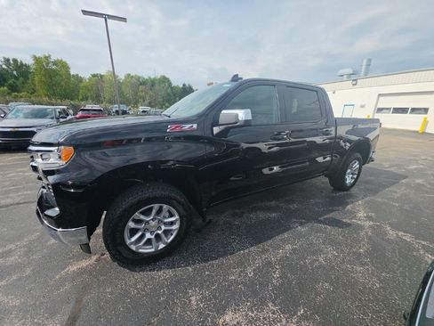 New 2026 Chevrolet Silverado 1500 LT w/ Z71 Off-Road Package AWD/4WD image 4