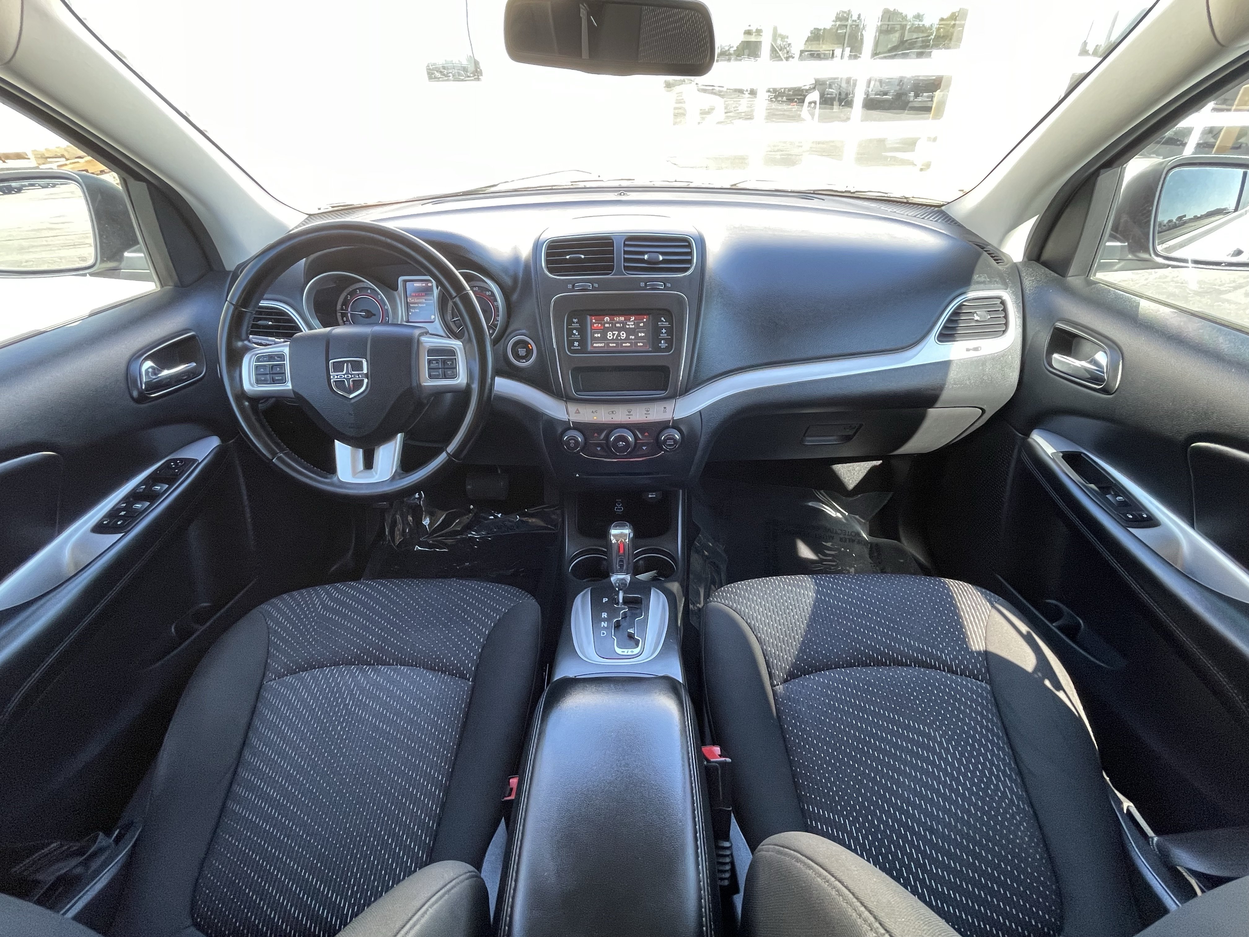 Used 2020 Dodge Journey SE w/ SE Popular Equipment Group FWD image 11