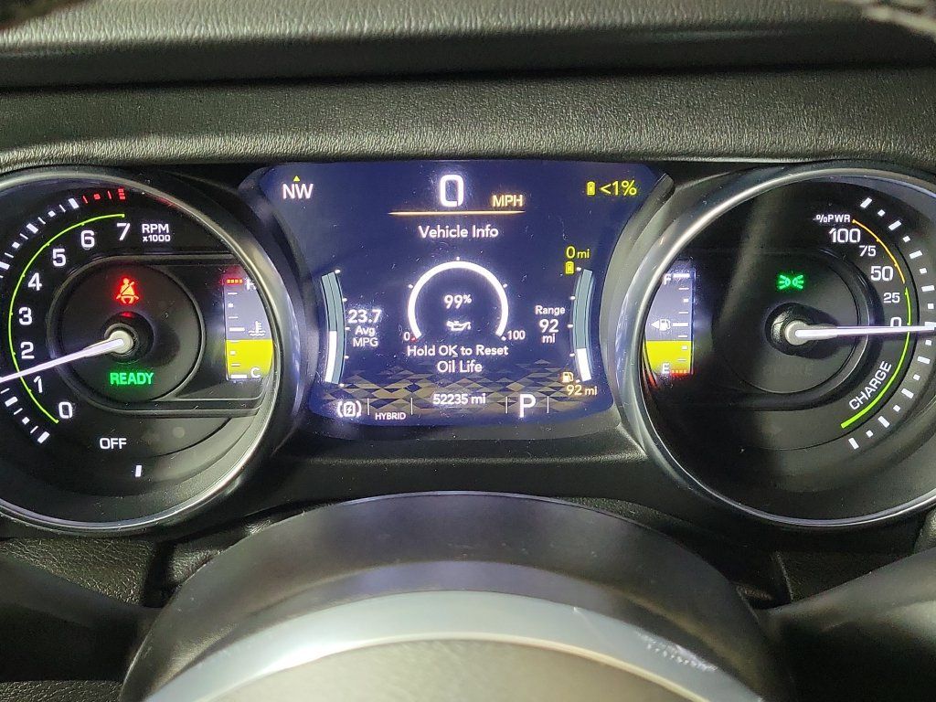 Used 2023 Jeep Wrangler Unlimited Sahara AWD/4WD image 17