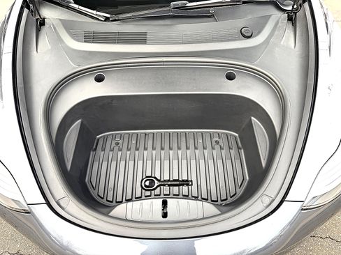 Used 2022 Tesla Model 3 Performance image 19