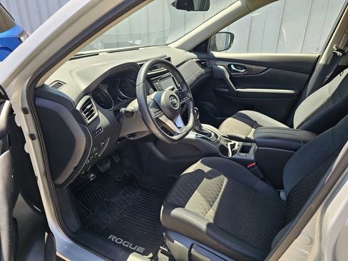 Used 2019 Nissan Rogue S w/ Special Edition Package AWD/4WD image 7