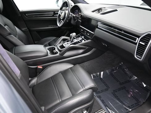Certified 2021 Porsche Cayenne GTS AWD/4WD image 11