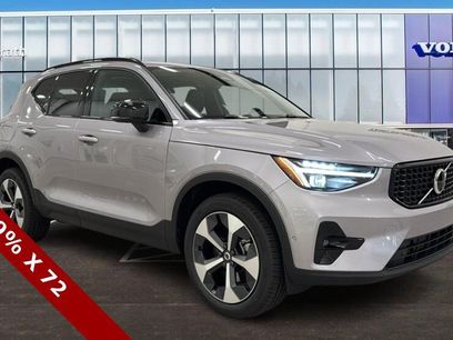 New 2026 Volvo XC40 B5 Plus w/ Protection Package Premier