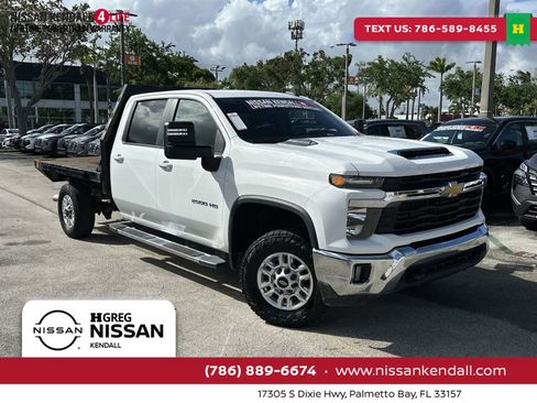 Used 2024 Chevrolet Silverado 2500 LT w/ Convenience Package AWD/4WD image 1