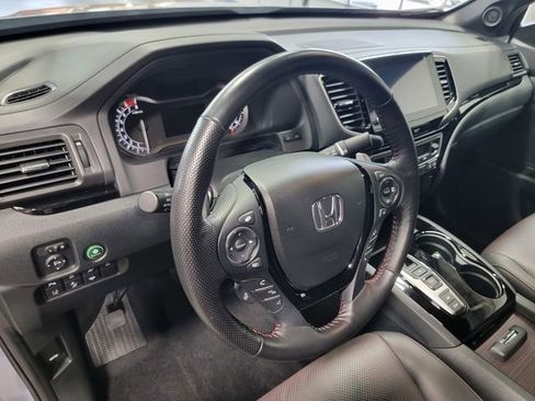 Used 2023 Honda Ridgeline Black Edition image 12