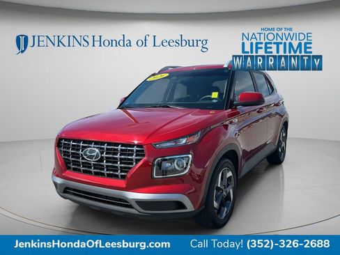 Used 2026 Hyundai Venue SEL FWD image 7