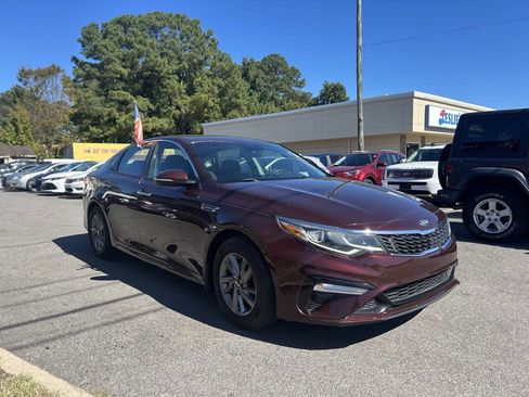 Used 2020 Kia Optima LX image 3