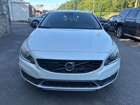 Used 2016 Volvo V60 T5 Cross Country AWD/4WD image 3