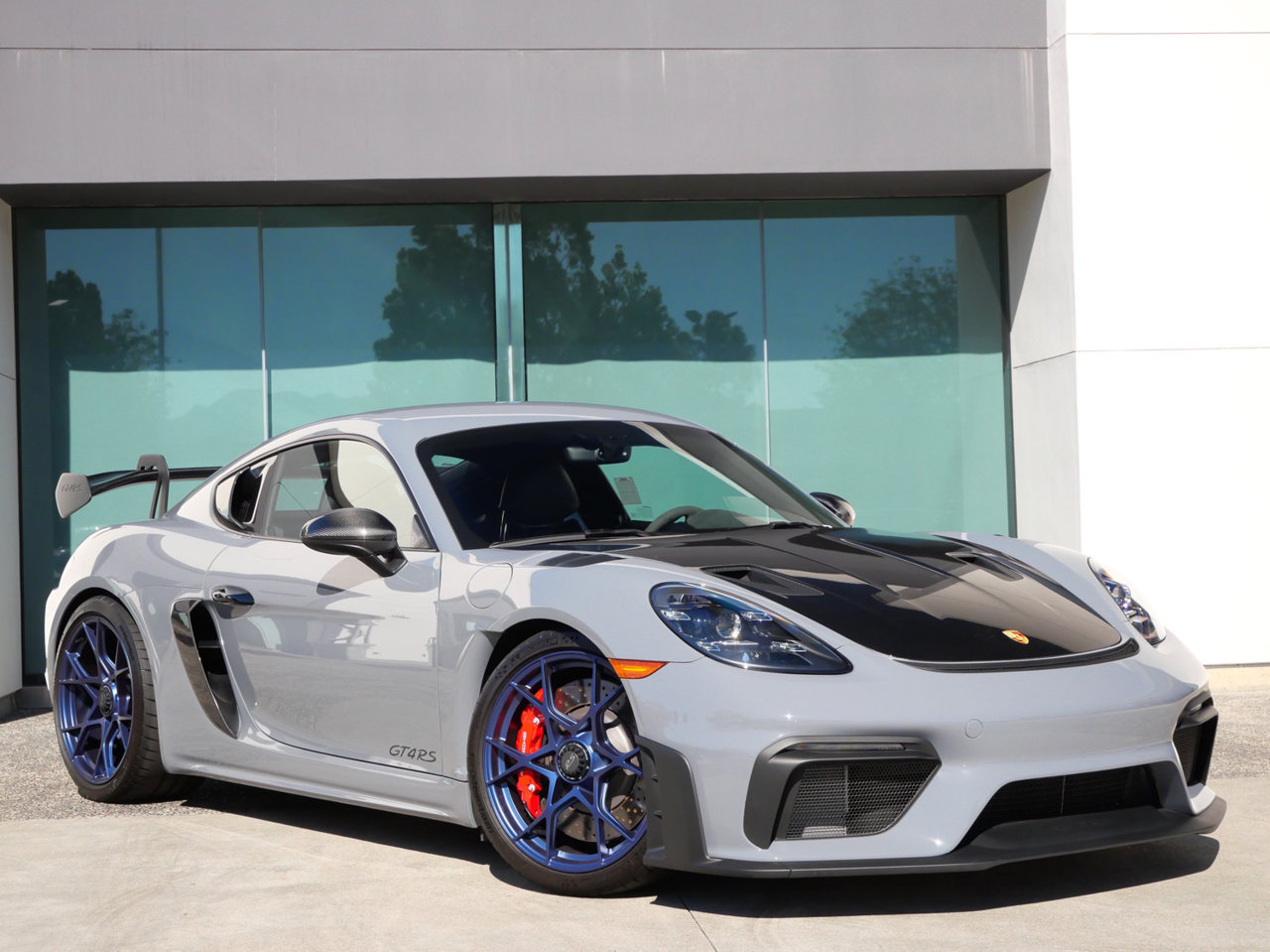 Used 2023 Porsche 718 Cayman GT4 RS w/ Weissach Package RWD image 1