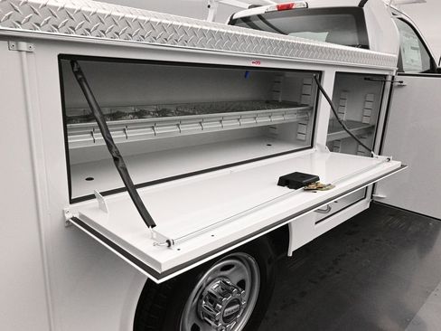 New 2025 Ford F350 XL w/ XL Chrome Package RWD image 23