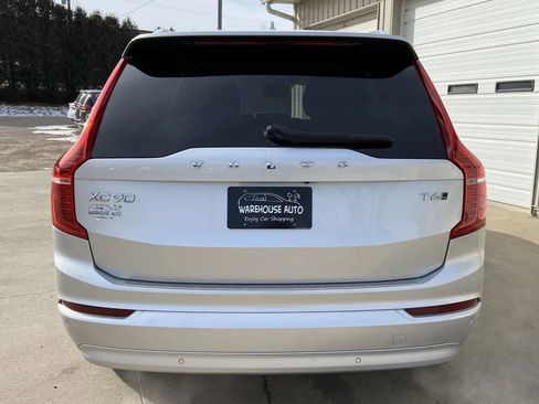 Used 2022 Volvo XC90 T6 Momentum w/ Advanced Package image 6