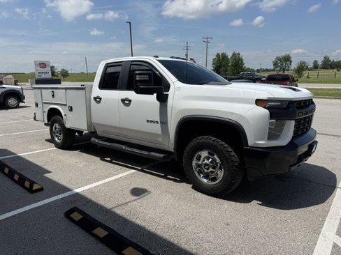 Used 2021 Chevrolet Silverado 2500 W/T w/ WT Fleet Convenience Package AWD/4WD image 3